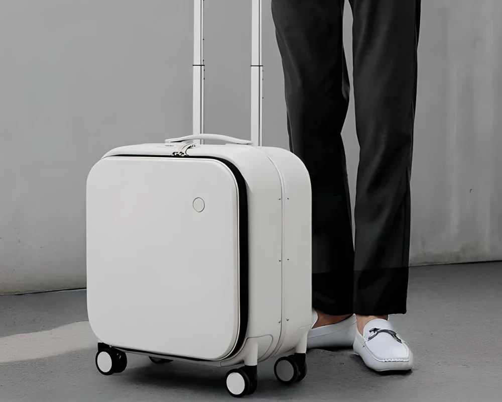 carry on roller suitcase